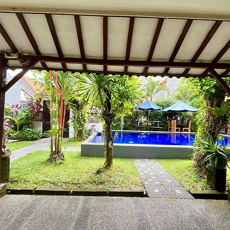 Pererenan Nengah Guest House Canggu Экстерьер фото