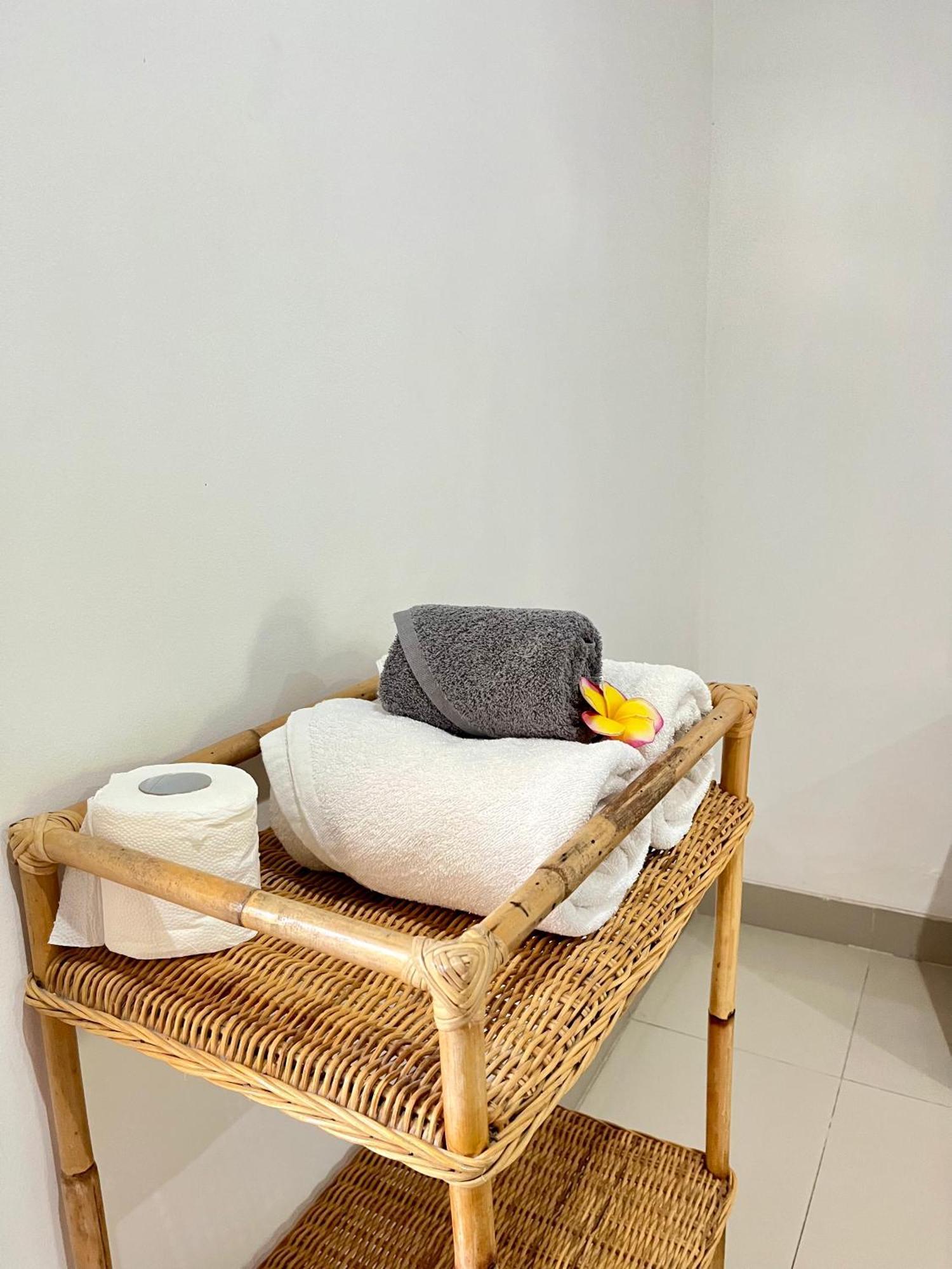 Pererenan Nengah Guest House Canggu Экстерьер фото