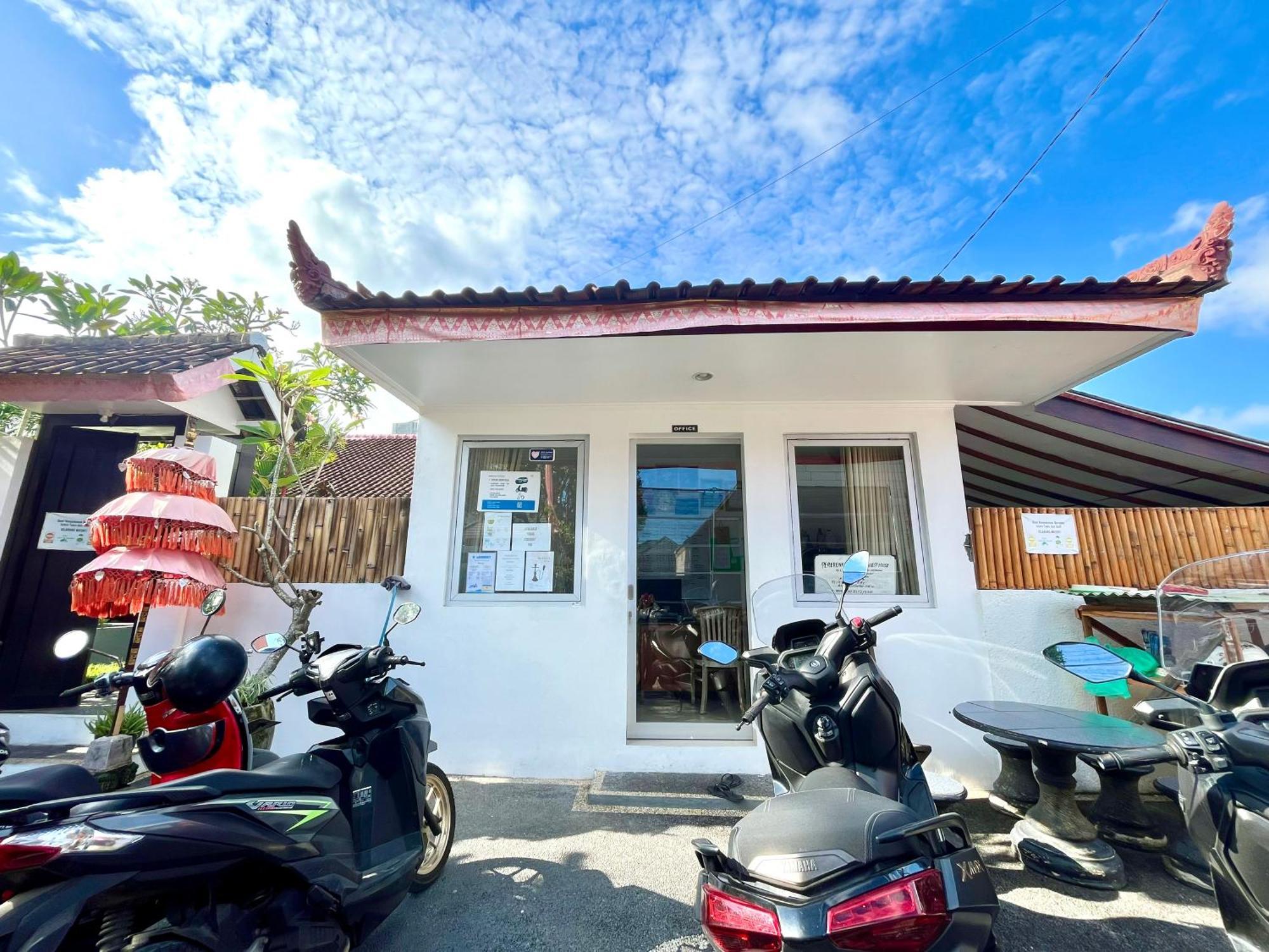 Pererenan Nengah Guest House Canggu Экстерьер фото